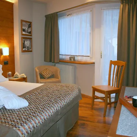 Otel Larice Bianco 3*