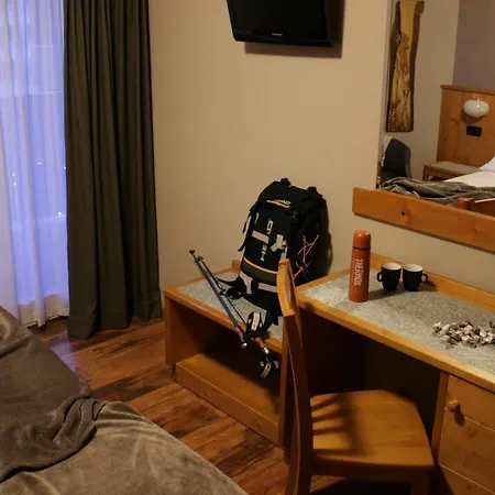 Hotel Larice Bianco 3*