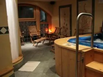 Hotel Larice Bianco 3*